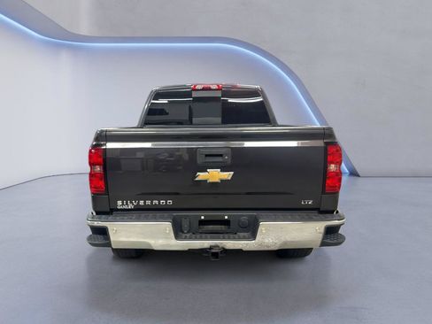 Used 2015 Chevrolet Silverado 1500 LTZ Z71 w/ LTZ Plus Package AWD/4WD image 7