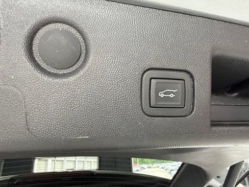 Used 2024 Chevrolet Equinox LT AWD/4WD image 11