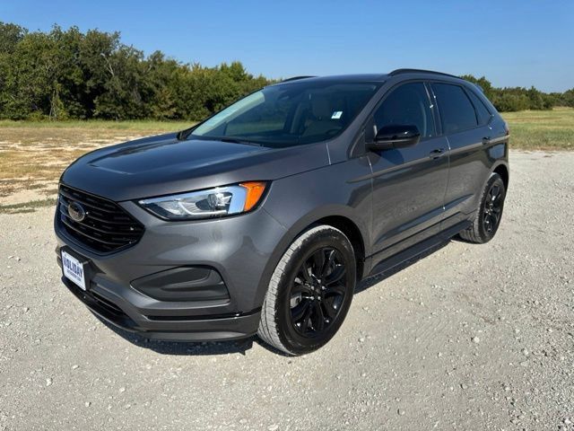 Used 2022 Ford Edge SE w/ Black Appearance Package AWD/4WD image 1