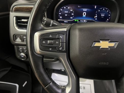 Used 2023 Chevrolet Suburban Premier image 29