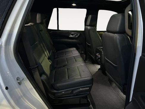 Used 2023 Chevrolet Tahoe Z71 AWD/4WD image 12