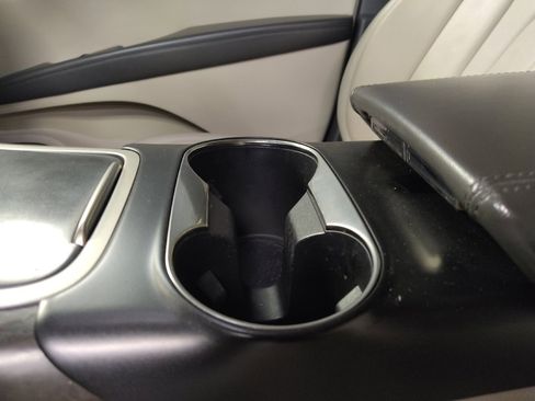 Used 2017 Lincoln MKX Reserve w/ Lincoln MKX Climate Package image 26