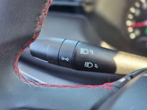 Used 2023 Jeep Compass Trailhawk image 40