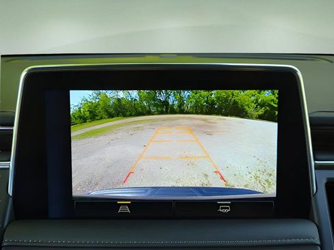 Used 2024 Chevrolet Tahoe LT image 24