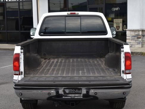 Used 2001 Ford F250 Lariat image 25