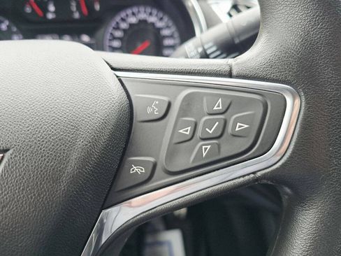Used 2017 Chevrolet Malibu LT FWD image 23