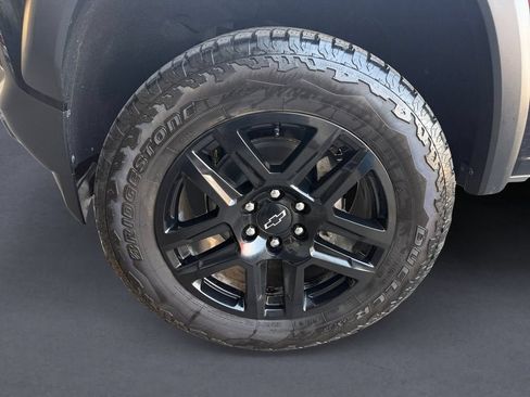 Used 2024 Chevrolet Colorado Trail Boss AWD/4WD image 9