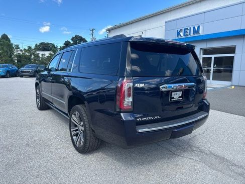 Used 2020 GMC Yukon XL Denali w/ Denali Premium Package image 6