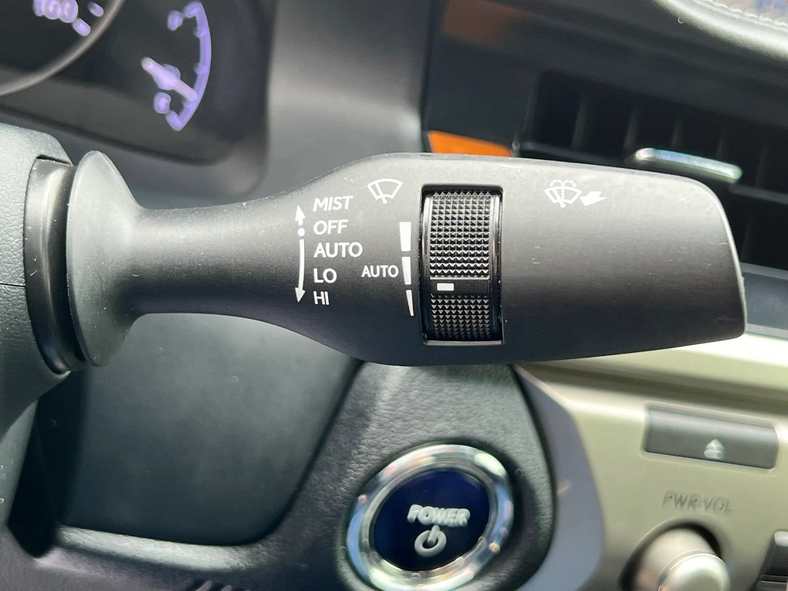 Used 2013 Lexus ES 300h w/ Luxury Pkg FWD image 10