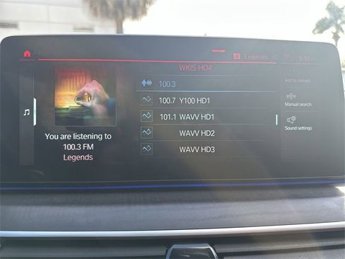 Used 2023 BMW 530e w/ M Sport Package image 12