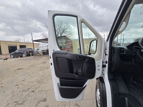 Used 2021 RAM ProMaster 2500 image 20
