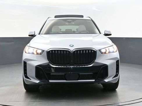 New 2026 BMW X5 xDrive50e w/ M Sport Package image 10