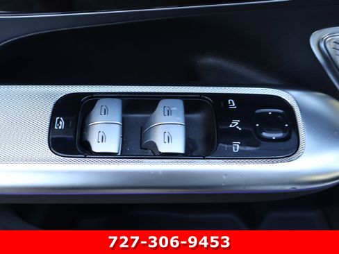 Used 2024 Mercedes-Benz EQE 500 4MATIC Sedan image 17