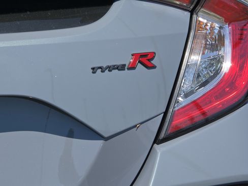 Used 2021 Honda Civic Type R image 5