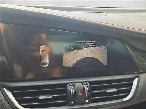 Used 2019 Alfa Romeo Giulia Quadrifoglio w/ Driver Assist Dynamic Package image 13