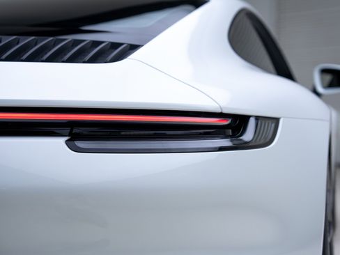 Used 2020 Porsche 911 Carrera image 30