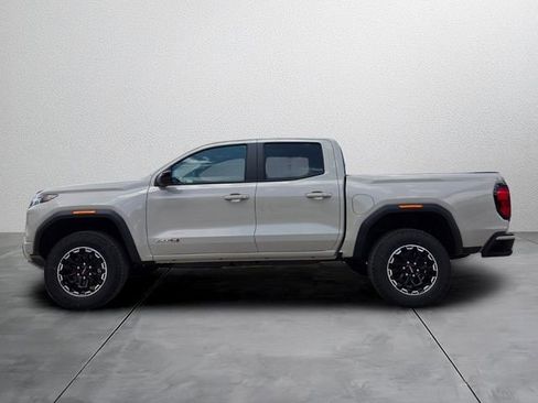 New 2026 GMC Canyon AT4 AWD/4WD image 3