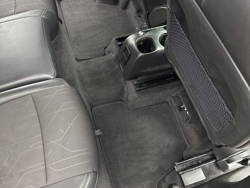 Used 2019 Chevrolet Trax LT w/ LT Convenience Package image 29