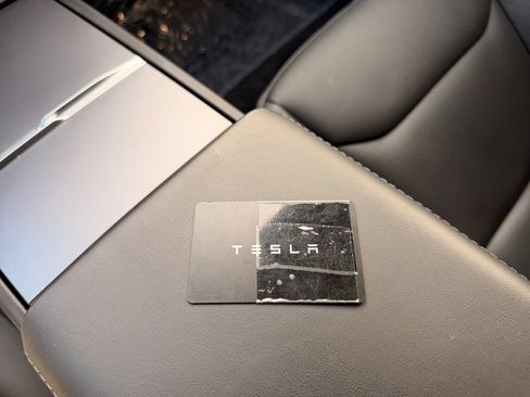 Used 2025 Tesla Model 3 Long Range AWD/4WD image 35