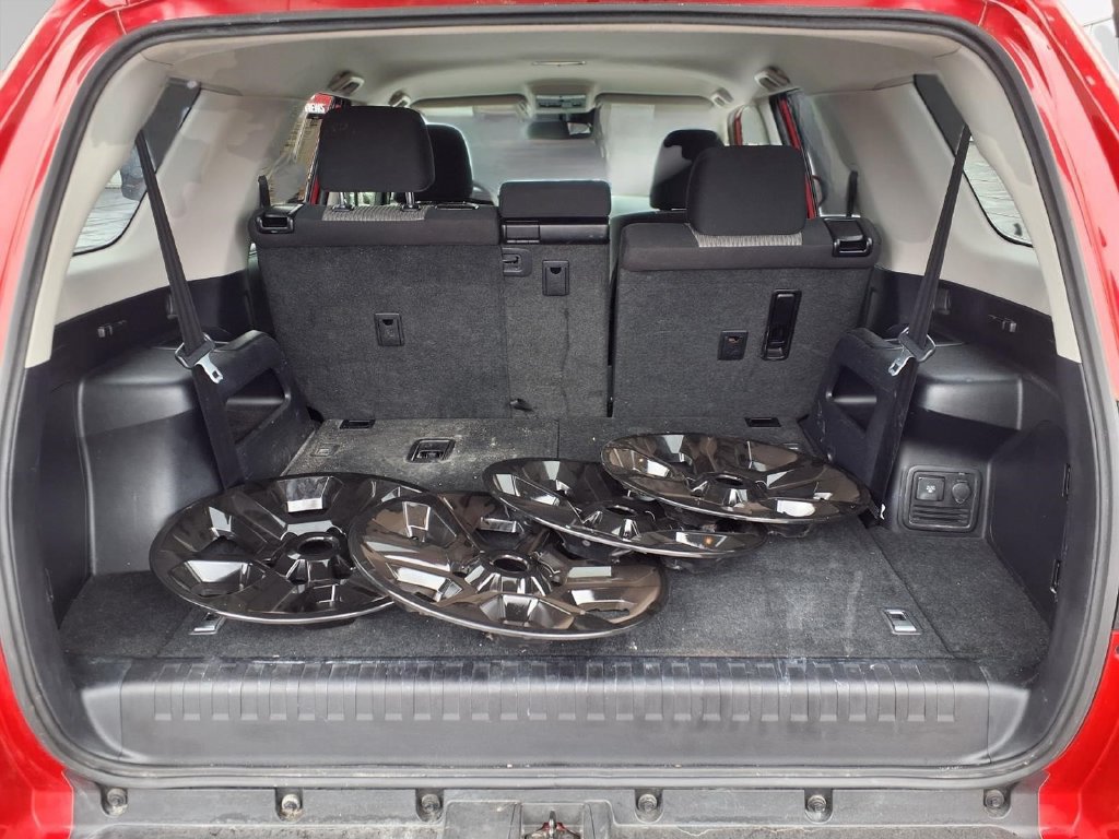Used 2024 Toyota 4Runner SR5 AWD/4WD image 29