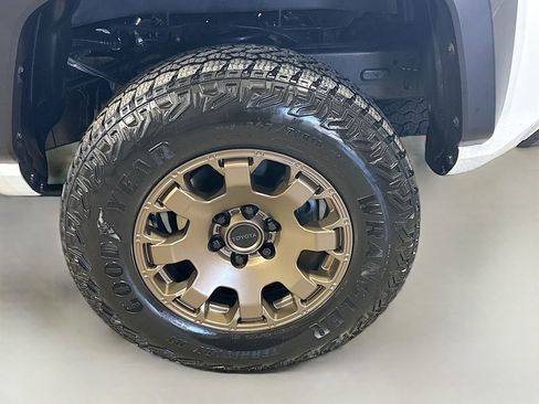 Used 2025 Toyota Tacoma 4x4 Double Cab Hybrid w/ Tow Tech Package image 9