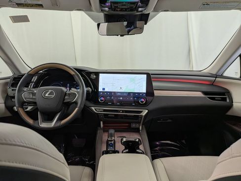 Used 2025 Lexus RX 350 w/ Convenience Package AWD/4WD image 13