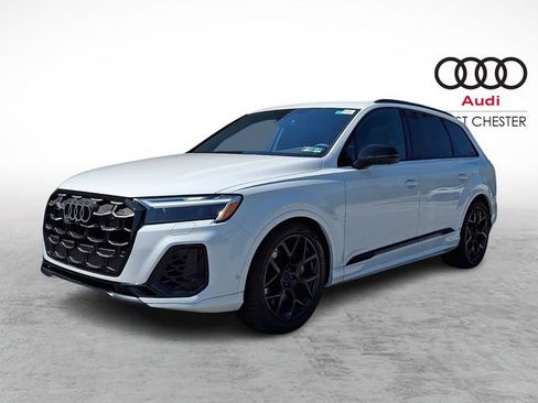 Certified 2026 Audi SQ7 Premium Plus AWD/4WD image 3