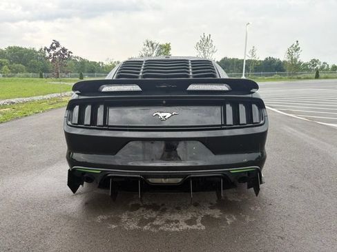 Used 2017 Ford Mustang Premium RWD image 9