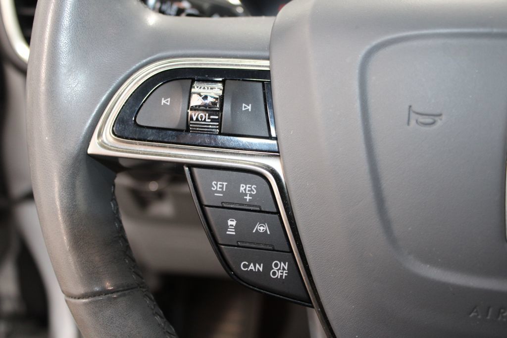 Used 2019 Lincoln Nautilus Reserve FWD image 23