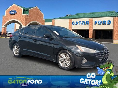 Used 2020 Hyundai Elantra SEL image 1