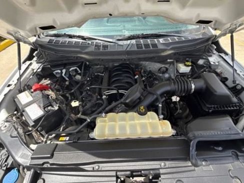 Used 2022 Ford F150 XL w/ Equipment Group 101A High AWD/4WD image 9