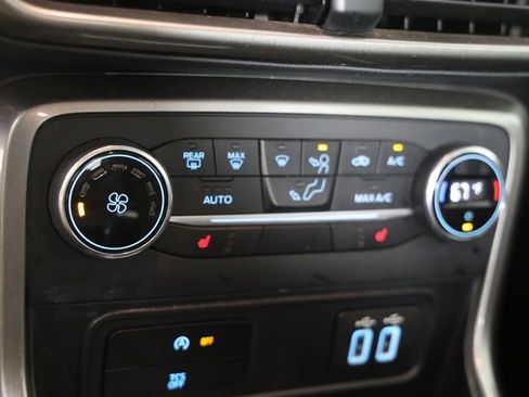 Used 2020 Ford EcoSport SE w/ SE Convenience Package image 5