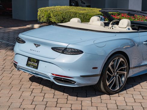 Used 2025 Bentley Continental GT Speed image 3
