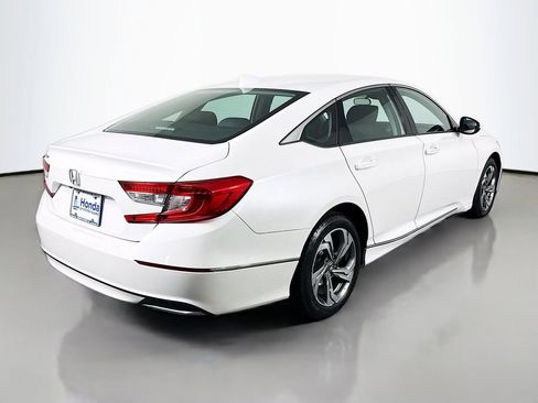 Certified 2018 Honda Accord EX image 7