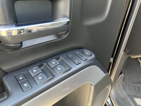 Used 2018 Chevrolet Silverado 1500 LT w/ All Star Edition AWD/4WD image 24