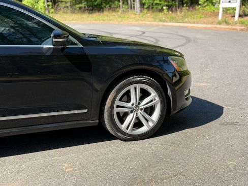 Used 2014 Volkswagen Passat TDI SEL Premium image 7