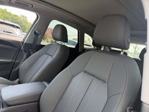 Used 2025 Audi Q5 Premium w/ Convenience Package AWD/4WD image 9