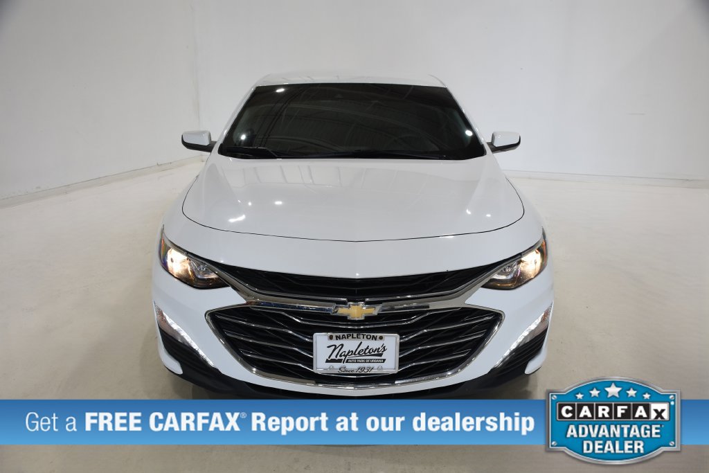 Used 2021 Chevrolet Malibu LT FWD image 2