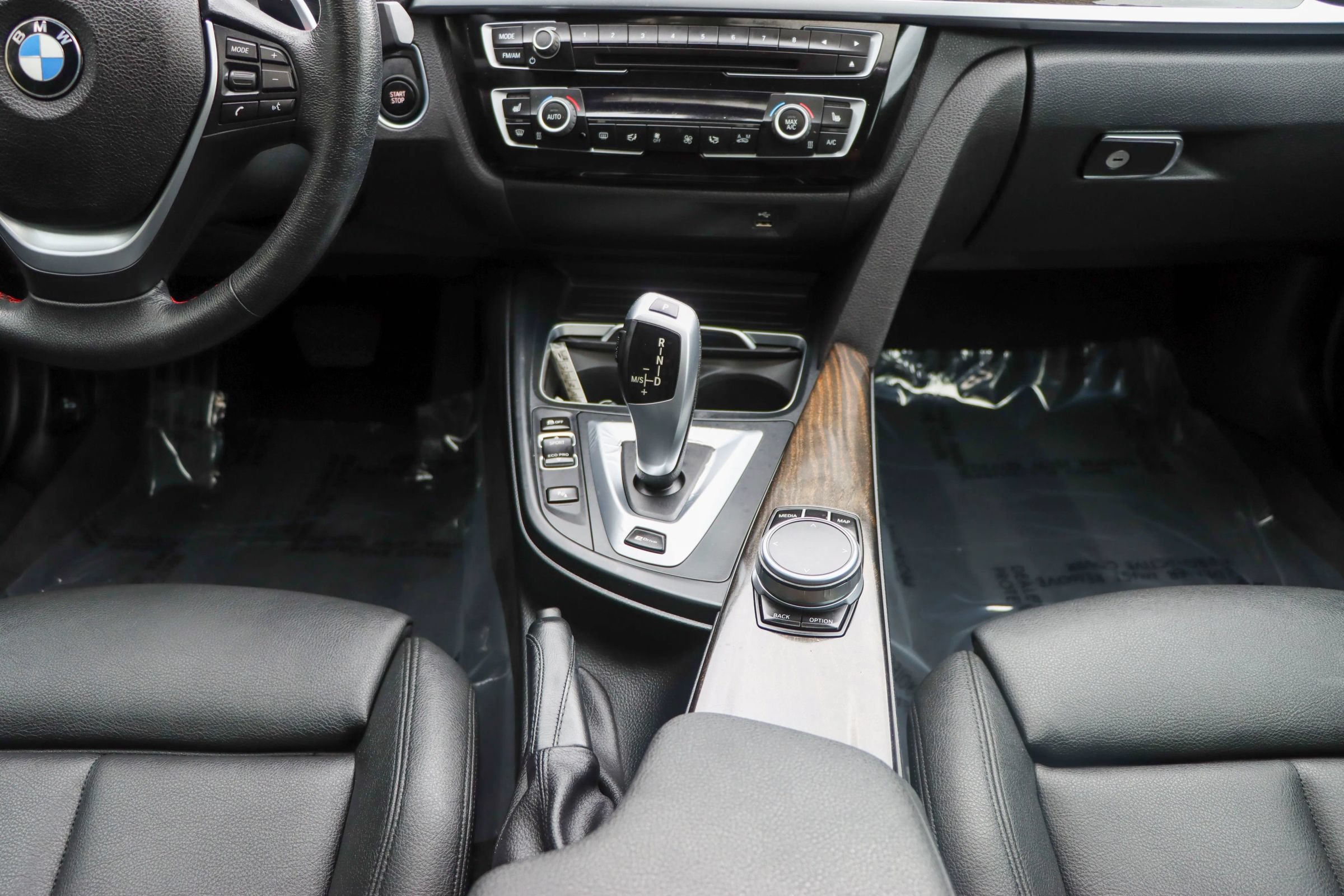 Used 2018 BMW 330e w/ Premium Package RWD image 26