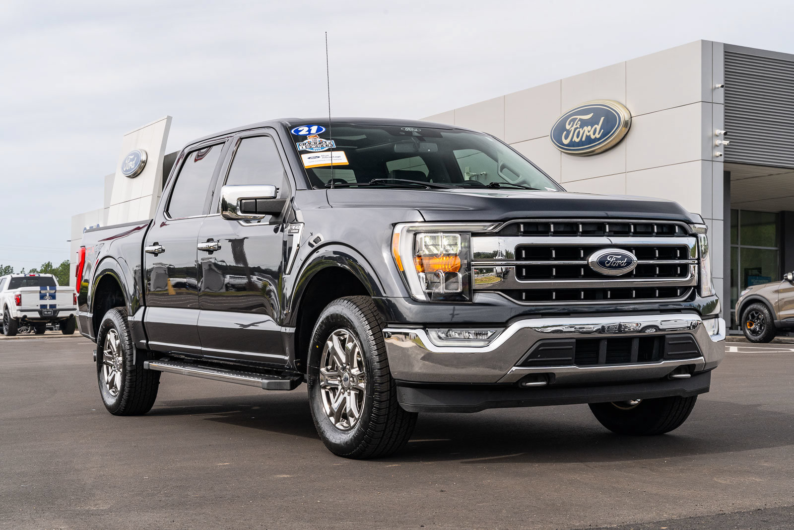 Used 2021 Ford F150 Lariat AWD/4WD image 1