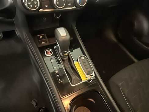 Used 2023 Nissan Kicks SV FWD image 24