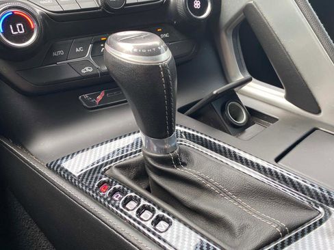 Used 2016 Chevrolet Corvette Stingray 2LT image 29