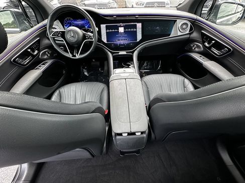 Certified 2023 Mercedes-Benz EQS 580 4MATIC SUV image 27
