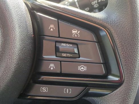 Used 2024 Subaru Crosstrek 2.0i Premium AWD/4WD image 16