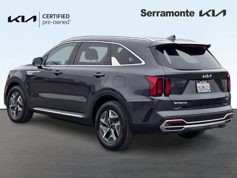 Certified 2023 Kia Sorento EX FWD image 6