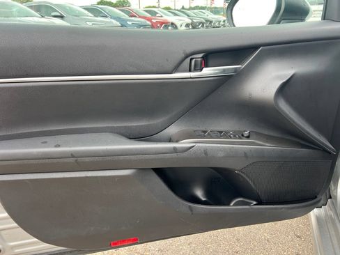 Used 2024 Toyota Camry SE FWD image 14