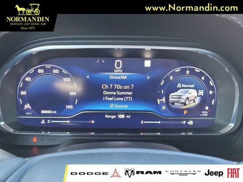 Used 2022 Chevrolet Tahoe LT w/ Luxury Package AWD/4WD image 8