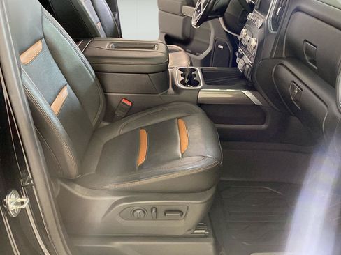 Used 2019 GMC Sierra 1500 AT4 w/ AT4 Premium Package AWD/4WD image 40