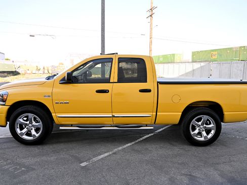 Used 2008 Dodge Ram 1500 Truck SLT w/ Navigation Convenience Group RWD image 4