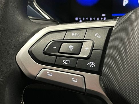 Used 2023 Volkswagen Taos SE image 26